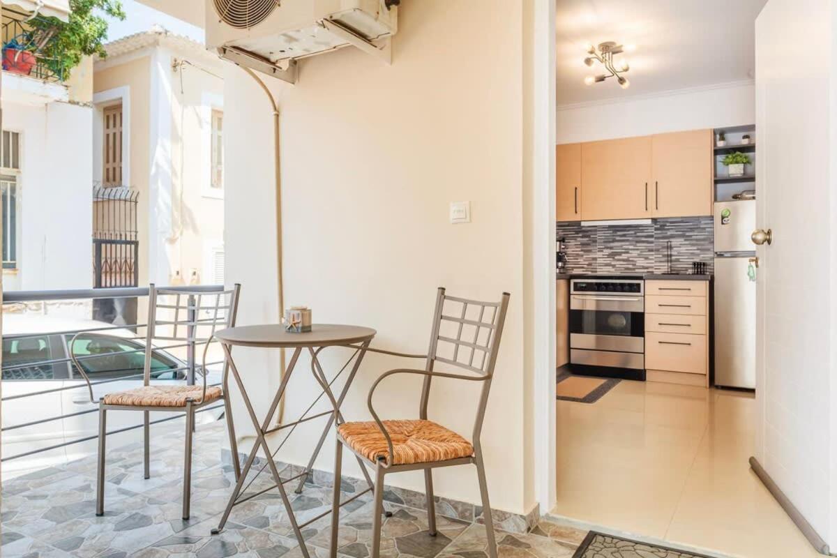 Kalamata Lime Studio - Cozy Gem With Private Parking Exterior foto